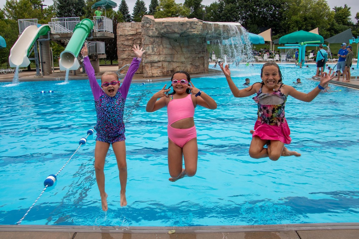 Aquatic Centers and Pools in Lake County, IL 